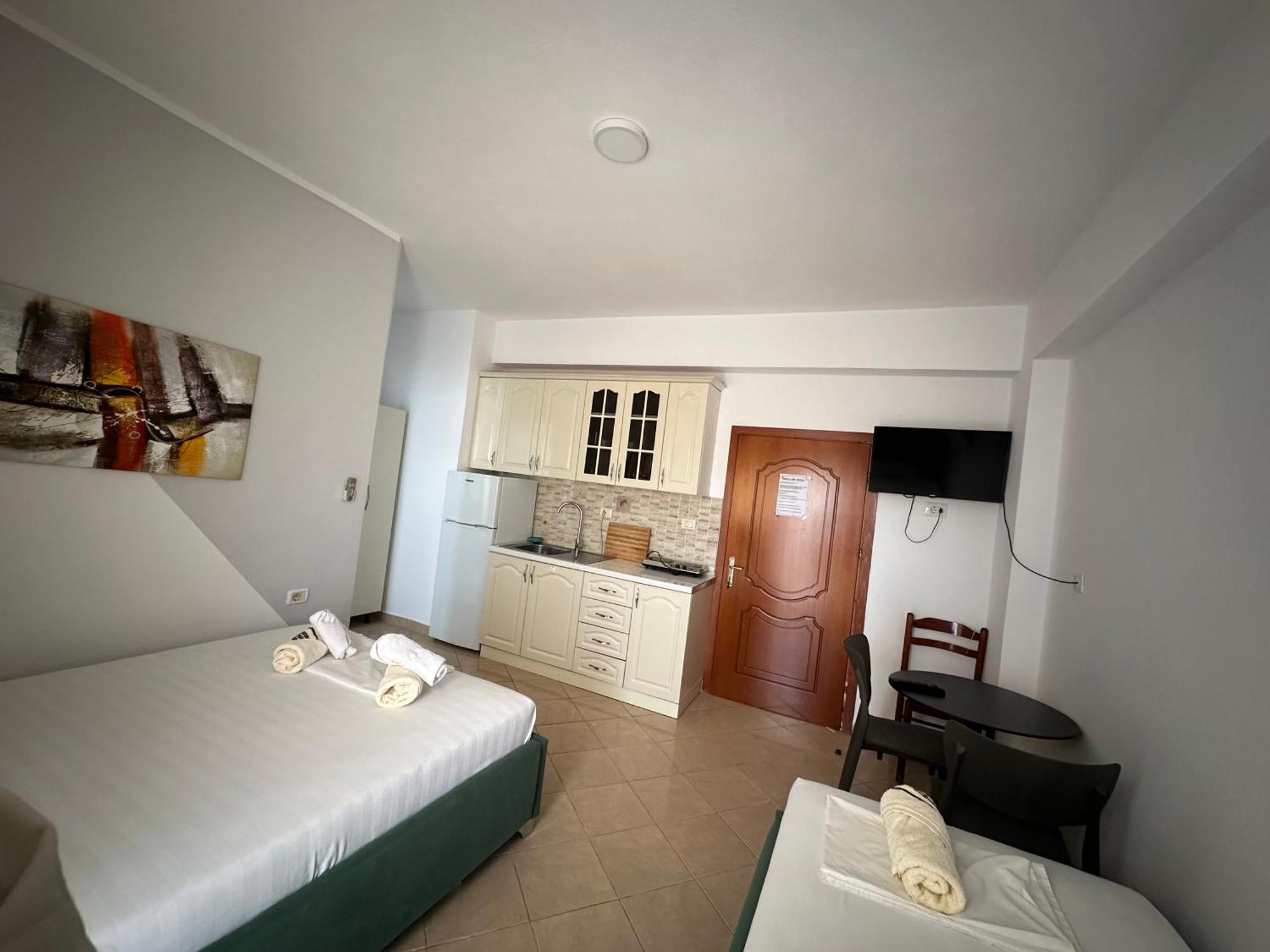 Skenderi Apartments Ksamil Eksteriør bilde
