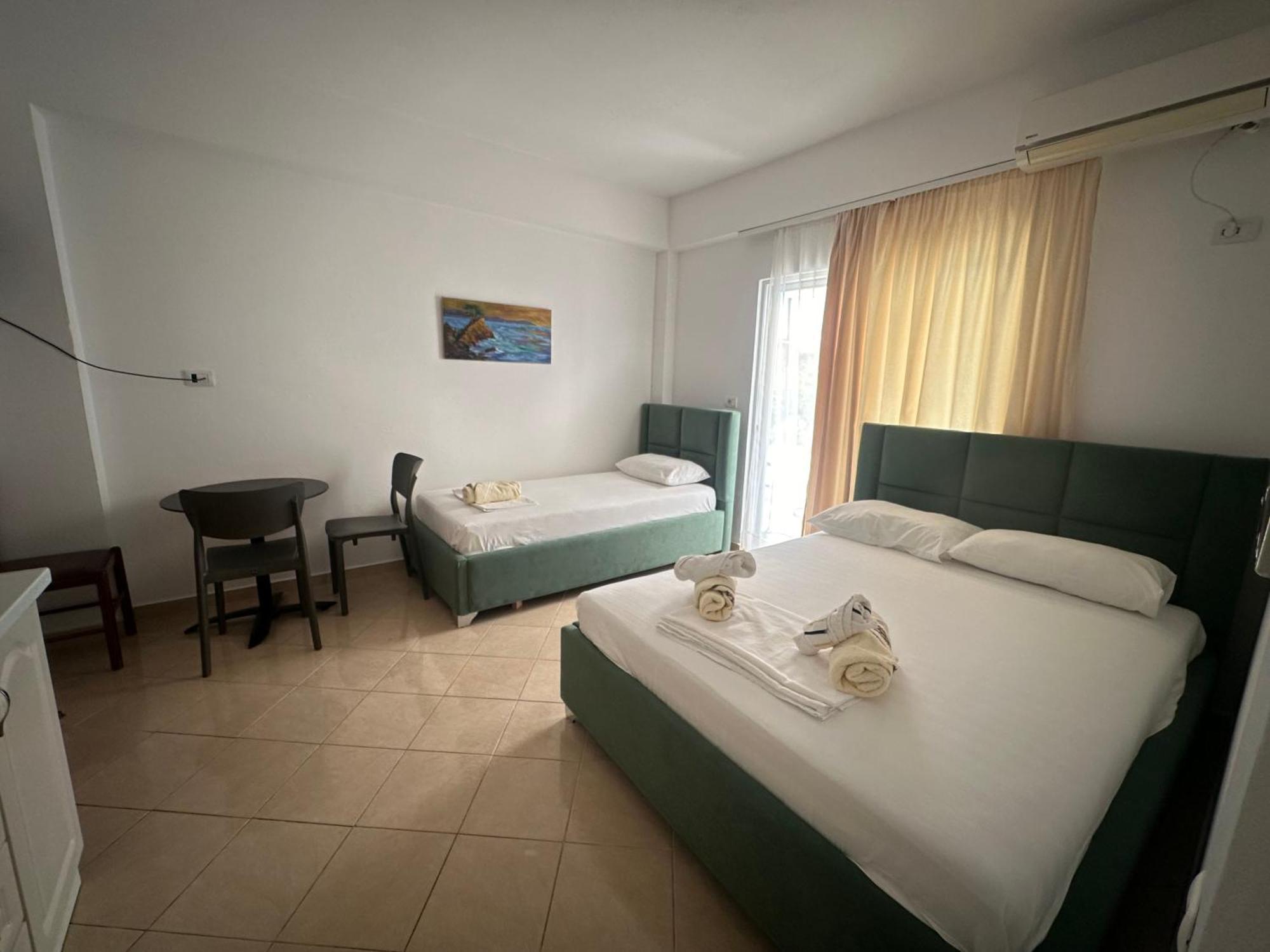 Skenderi Apartments Ksamil Eksteriør bilde