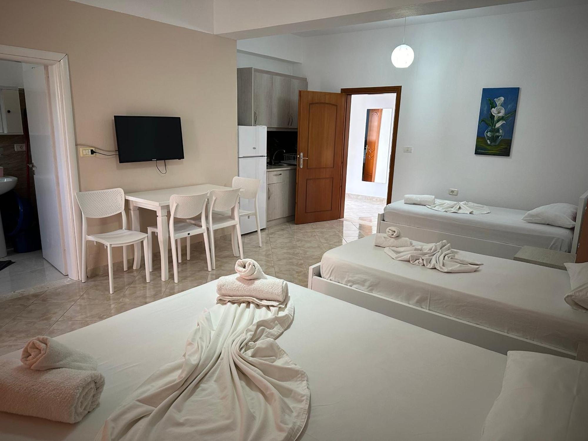 Skenderi Apartments Ksamil Eksteriør bilde