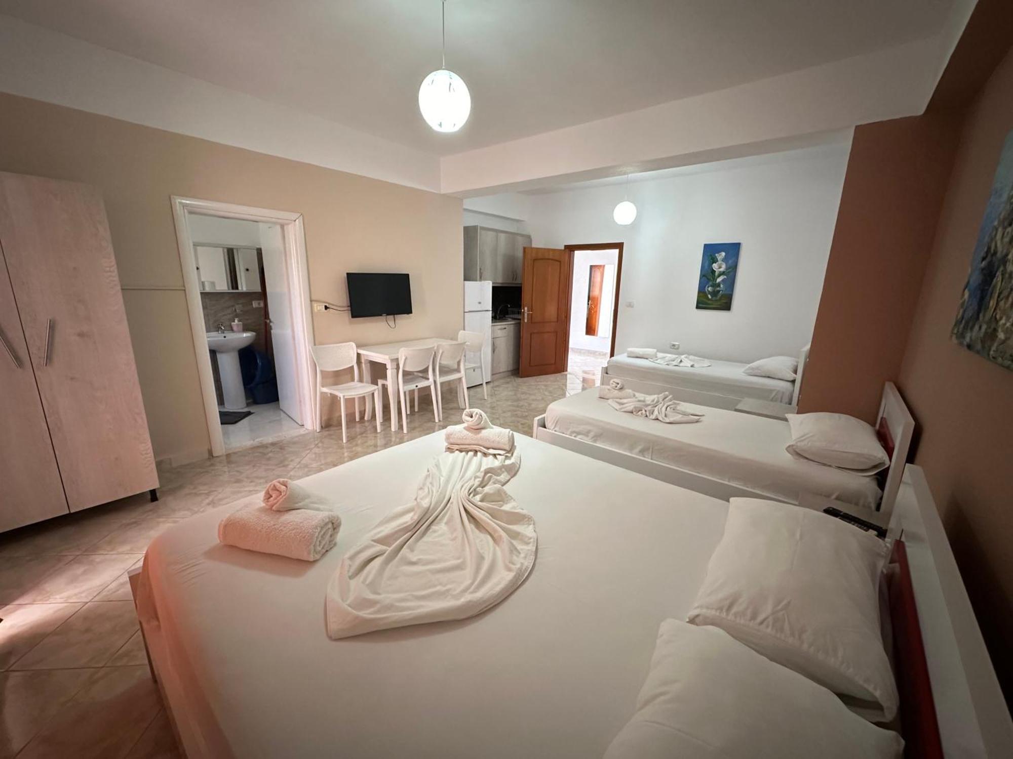 Skenderi Apartments Ksamil Eksteriør bilde