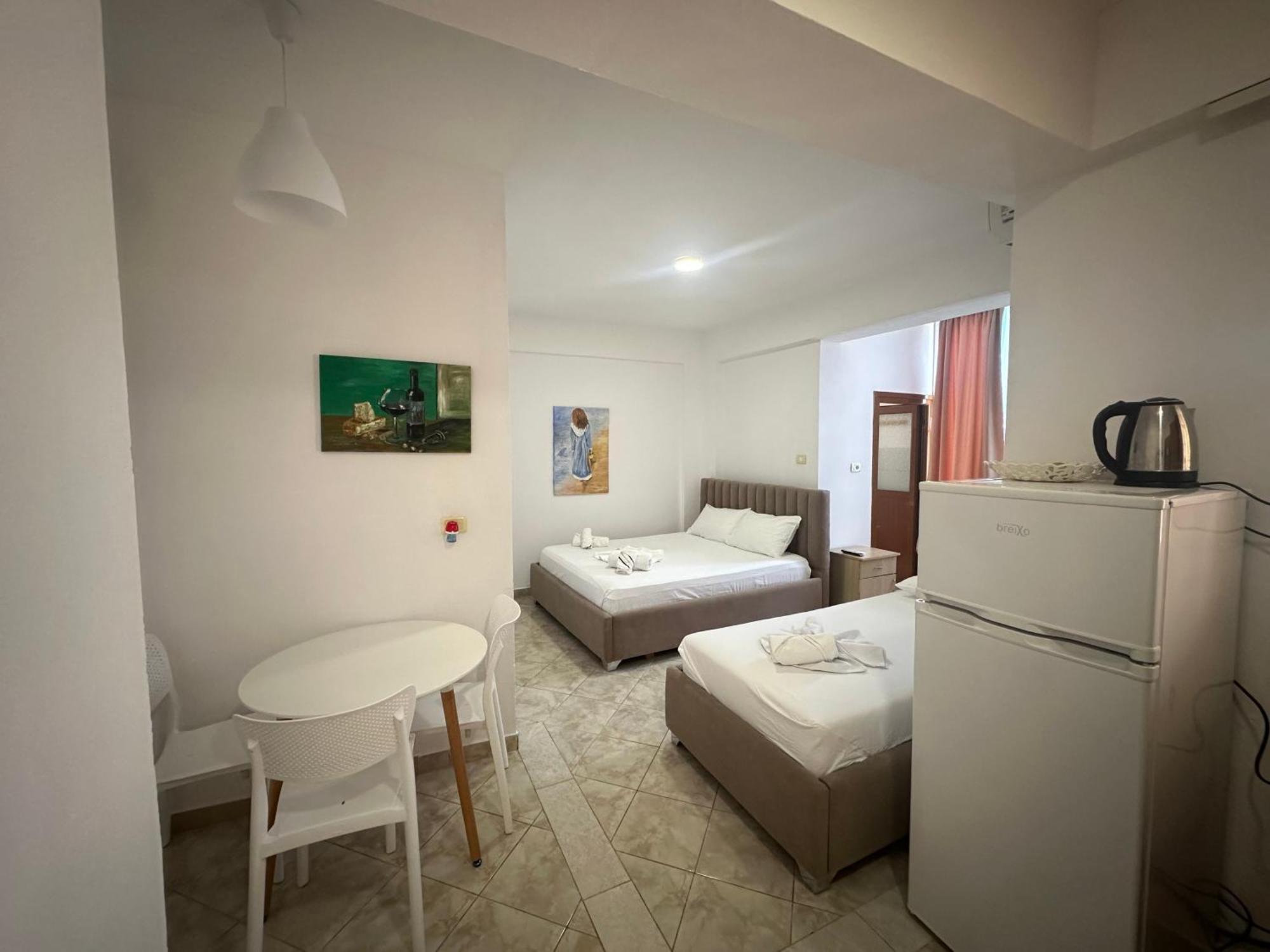 Skenderi Apartments Ksamil Eksteriør bilde